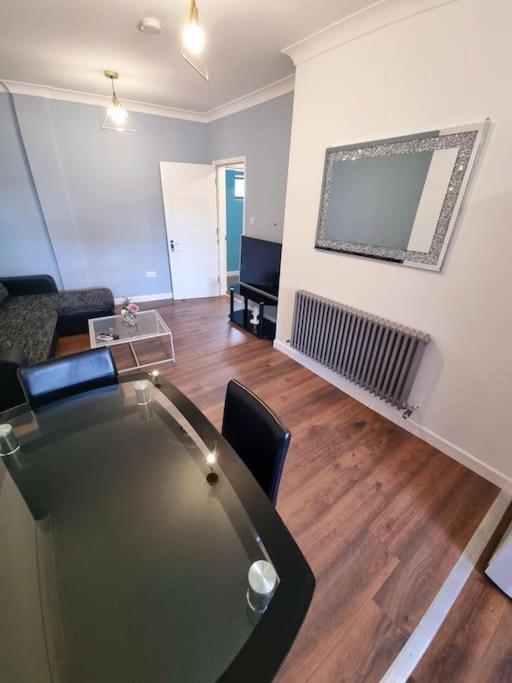 Apartamento Beautiful Modern On Wick Lane Londres